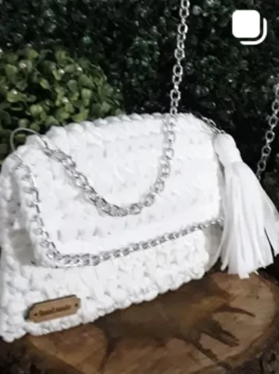 Bolsa Tiracolo Off-white de crochê